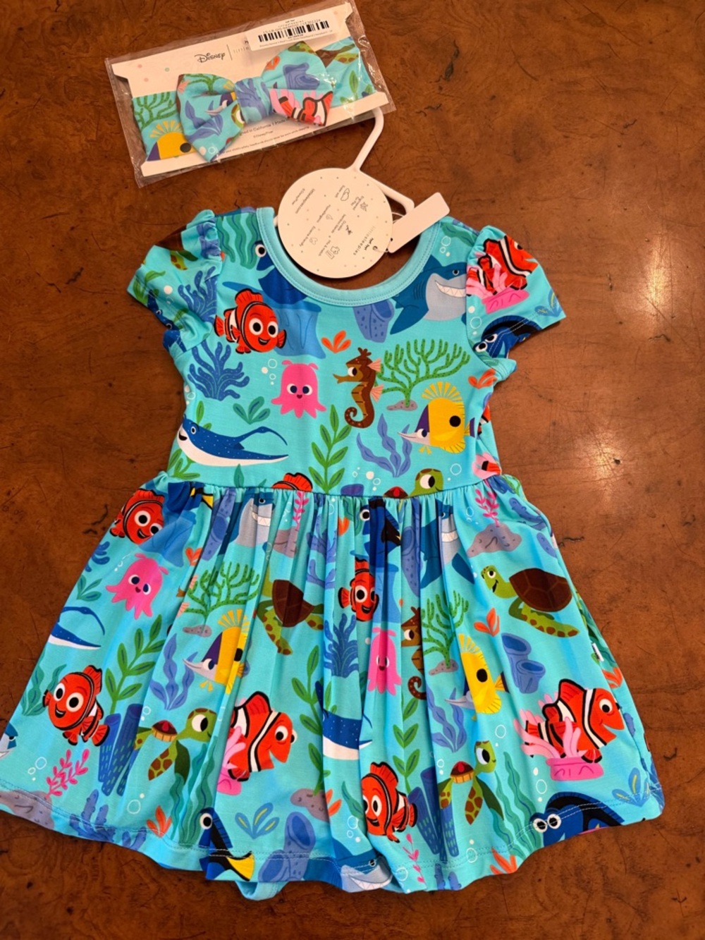 Little sleepies disney Finding Nemo 12-18 months twirl and bow bundle